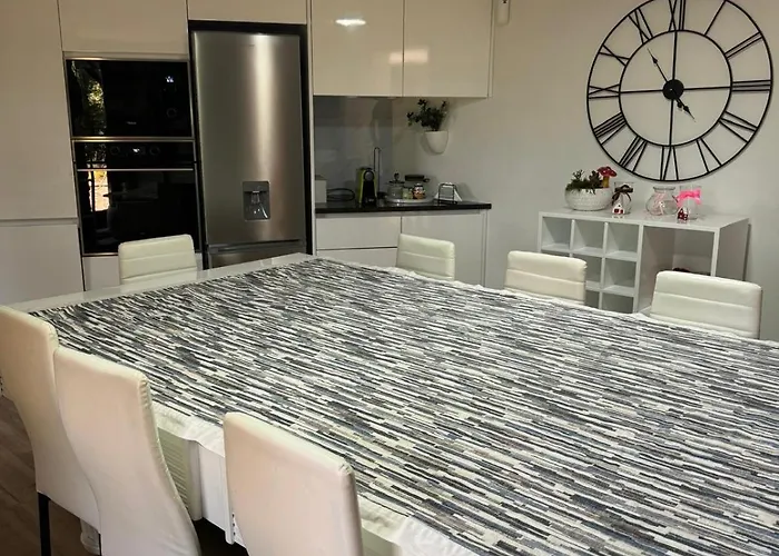 Шале Chale Do Macarico Фафи